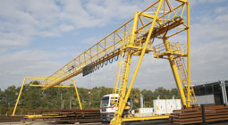 Gantry crane 8t x 45+9m