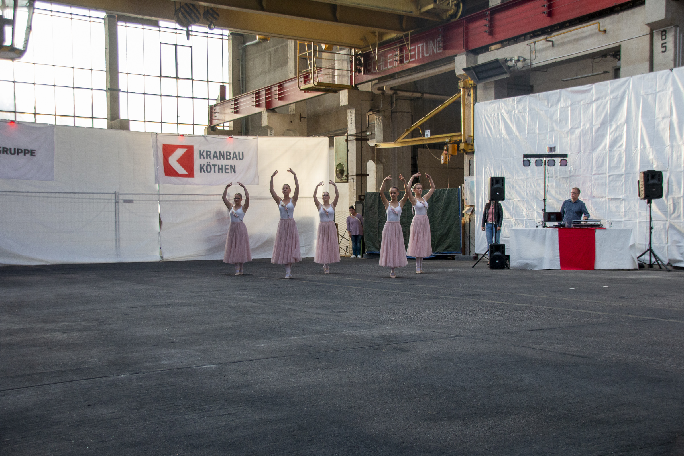 Darbietung der 9./10. Klasse vom Tanzstudio Step-by-Step aus Köthen